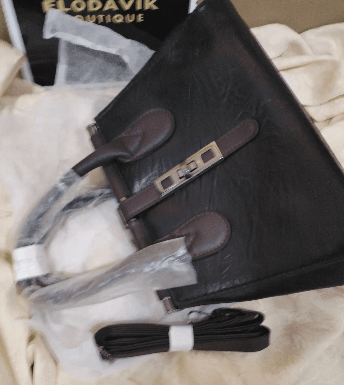 Ladies hand bag - Elegant Black & Brown Leather Handbag for Women โ Stylish Designer Tote with Adjustable Strap