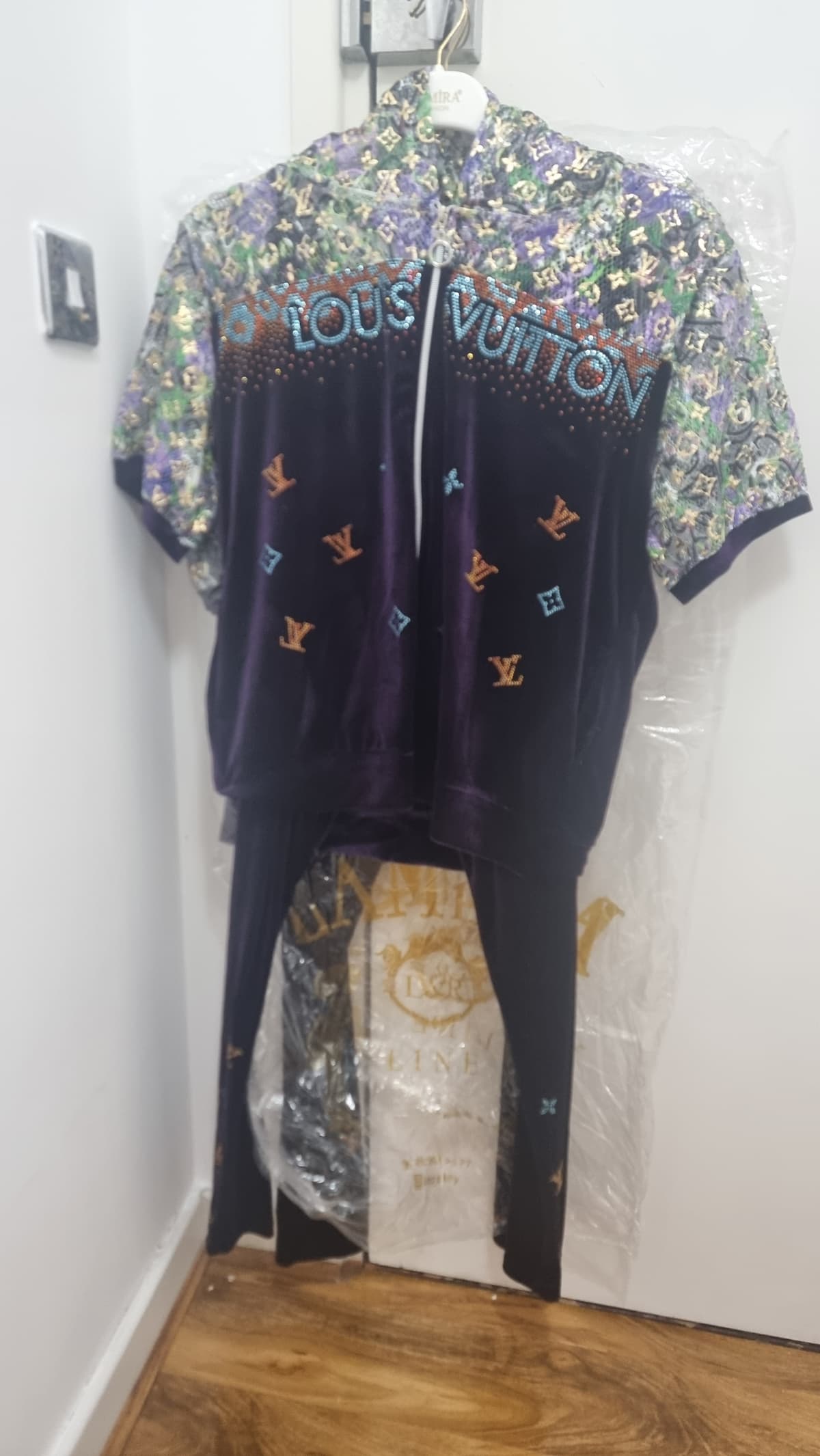 Mens Top up and down Lous Vintom
