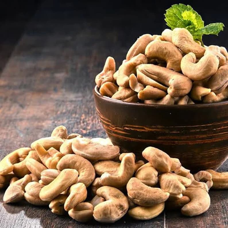 1st Class 100% Natural Product. Roasted Cashew , Healthy snack Cashew , 2.2 lb - 1000 g Vacuum Pack