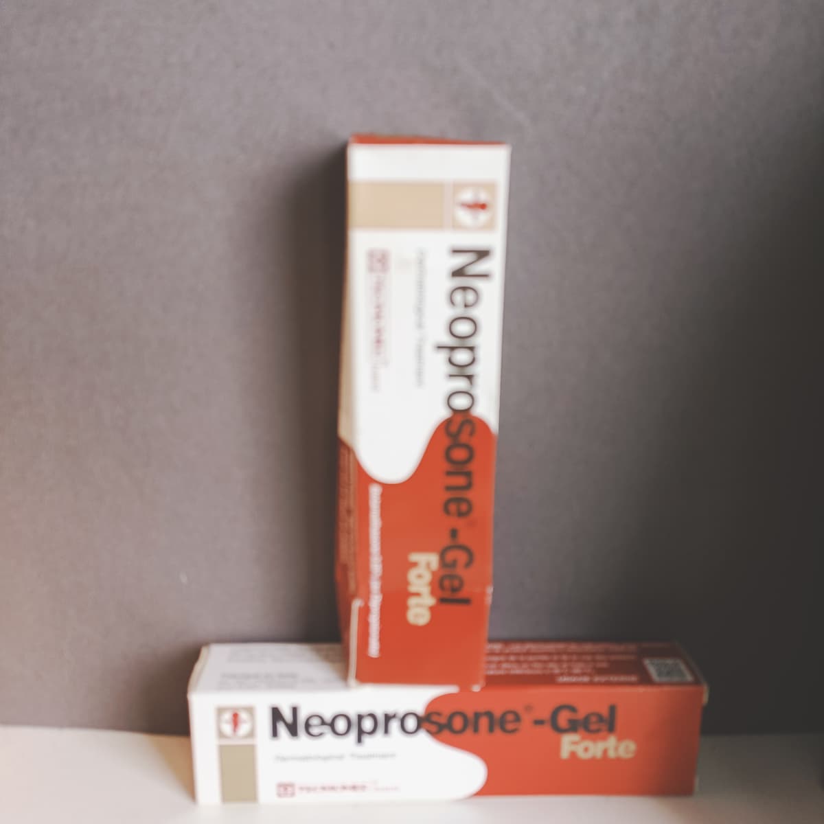 Neoprosone-gel forte 30g x2