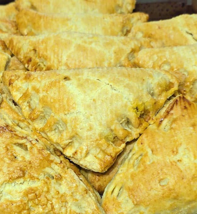Ghana Meat Pie (Halal, Freshly Baked), Fish Pie(Tuna) | 5pcs per pack | African Snacks UK