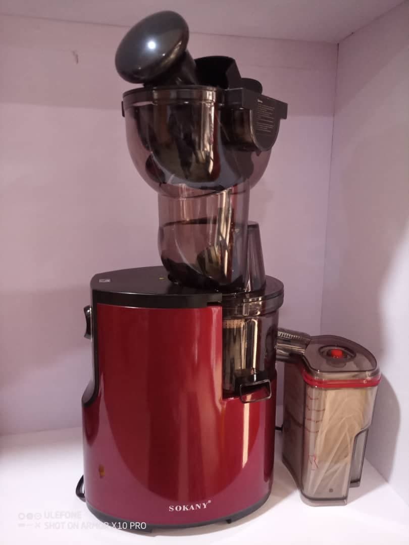 Juicer Commercial Slow Juicer for fruit and vegetable meat separation SOKANY Juicing Machine